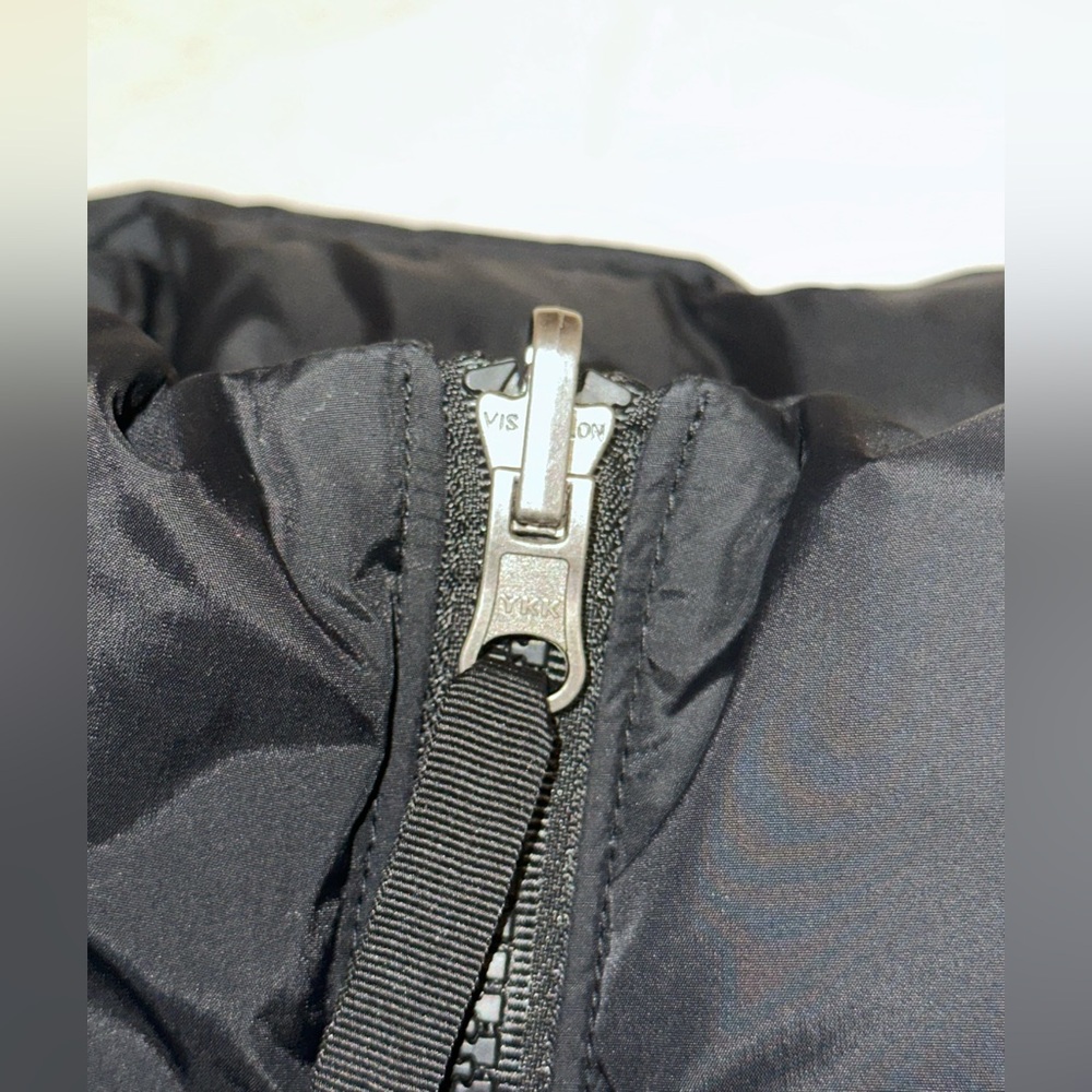 The North Face Men's Charcoal Puffer Jacket - Picture 8 of 12